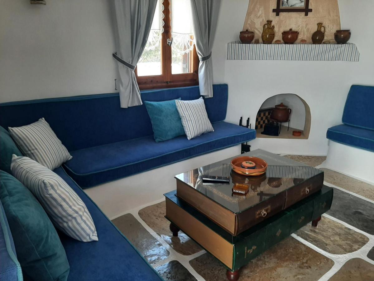Traditional House By The Beach Agia Theodoti Exterior photo