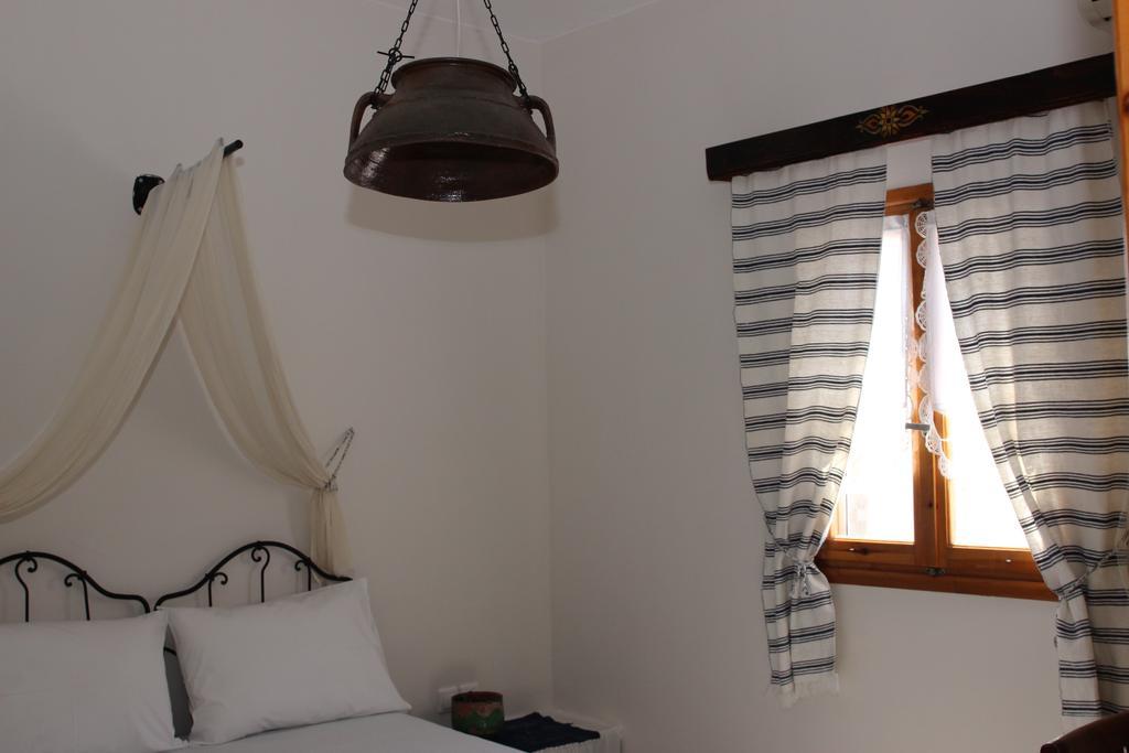 Traditional House By The Beach Agia Theodoti Exterior photo