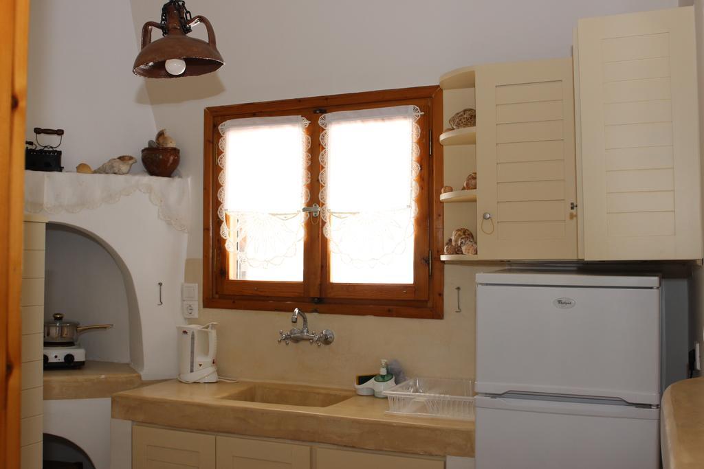 Traditional House By The Beach Agia Theodoti Exterior photo