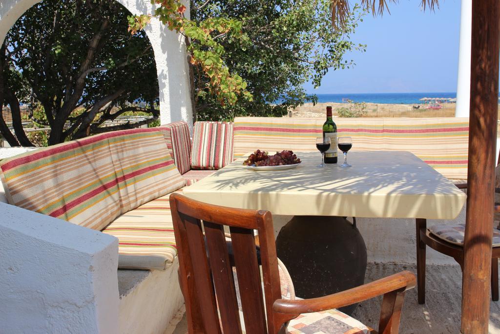 Traditional House By The Beach Agia Theodoti Exterior photo